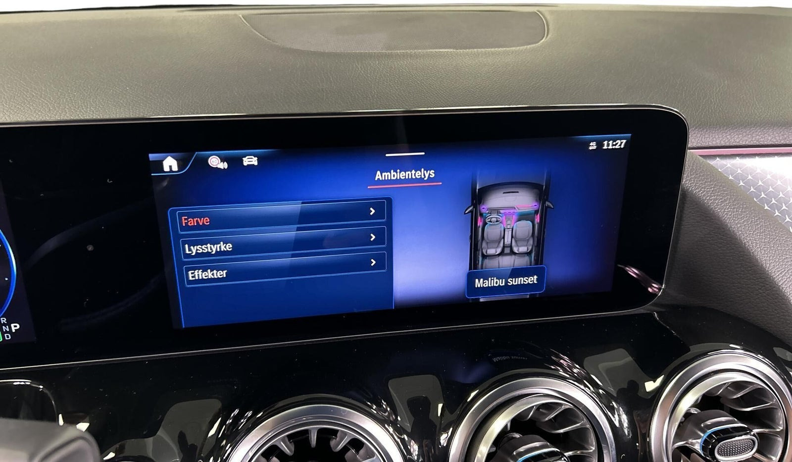 Grå Mercedes EQA250+ fra 2025