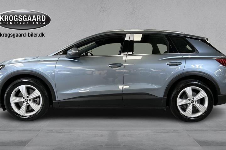 Grå Audi Q4 e-tron fra 2022