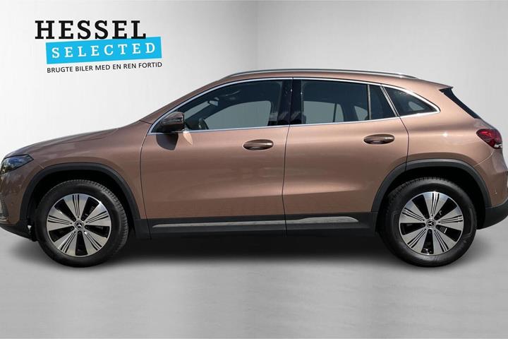 Brun Mercedes EQA250 fra 2023