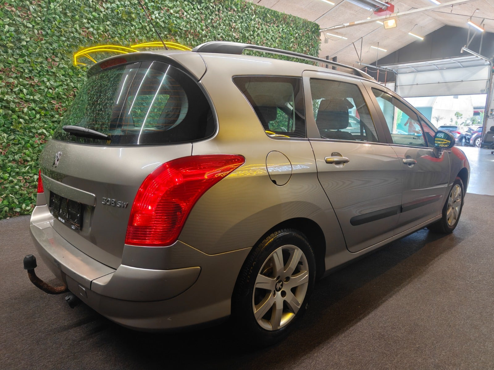 undefined Peugeot 308 fra 2010