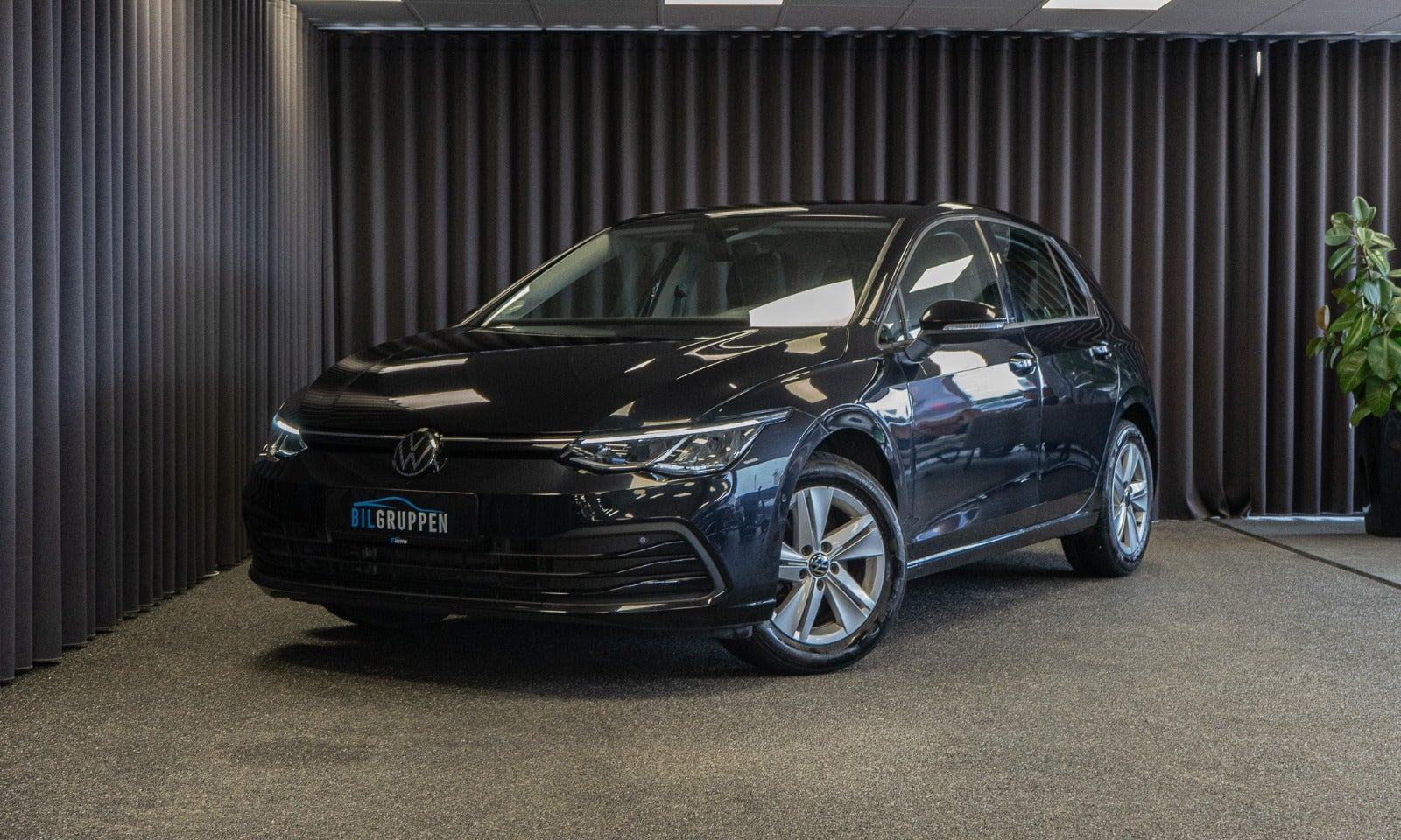 Sort VW Golf VIII fra 2024