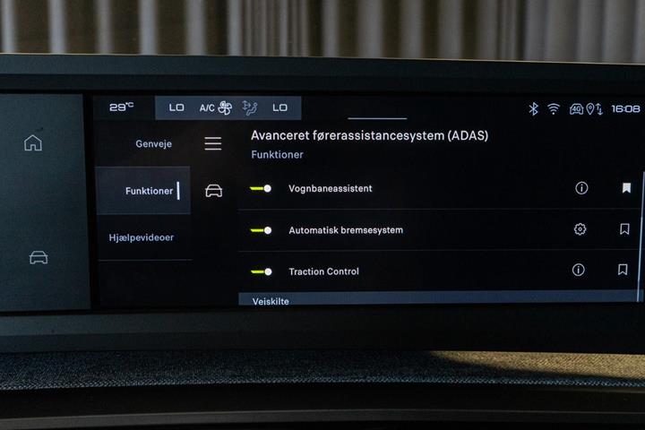 Blå Peugeot e-5008 fra 2025