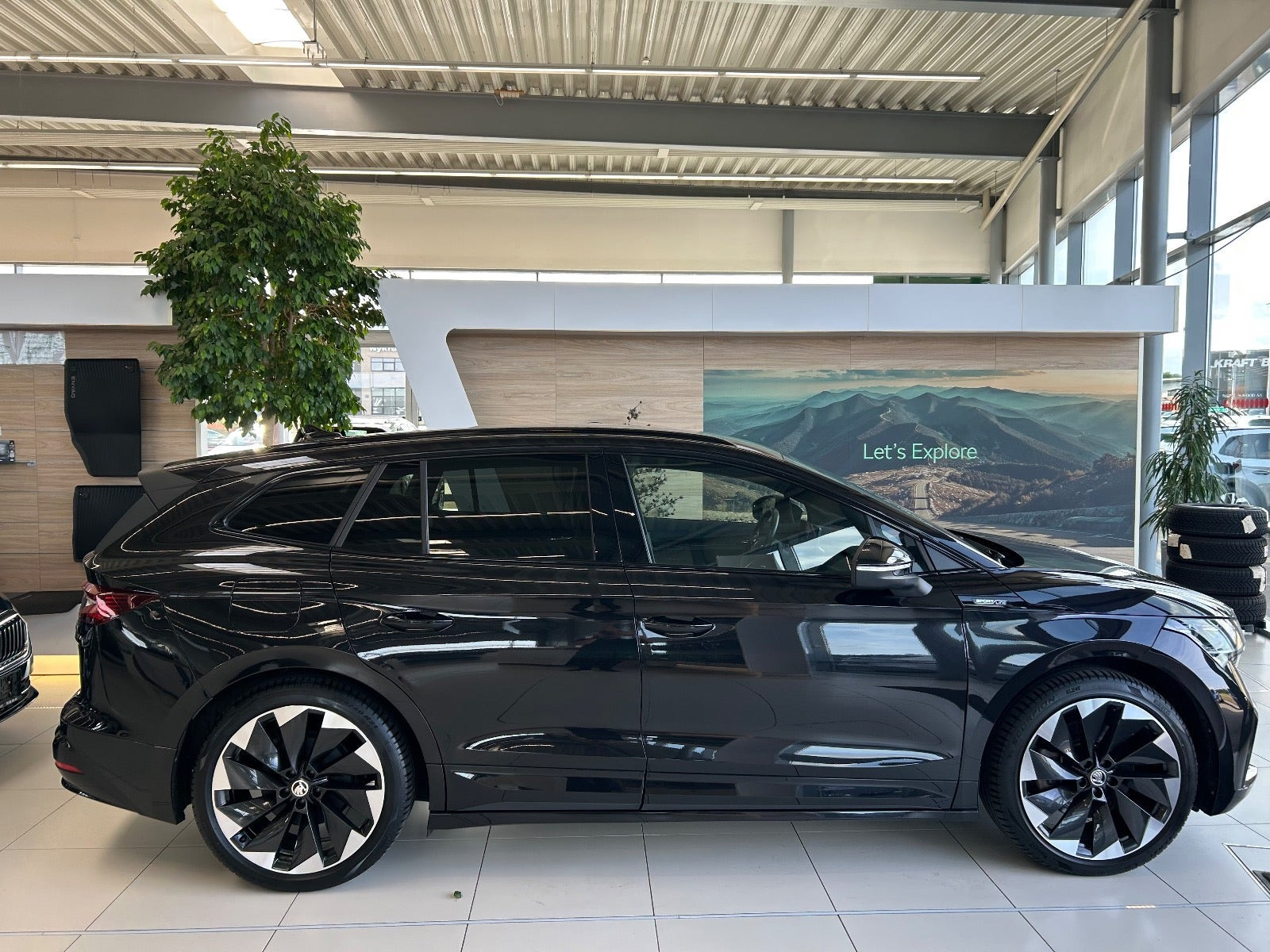 Sort Skoda Enyaq fra 2021