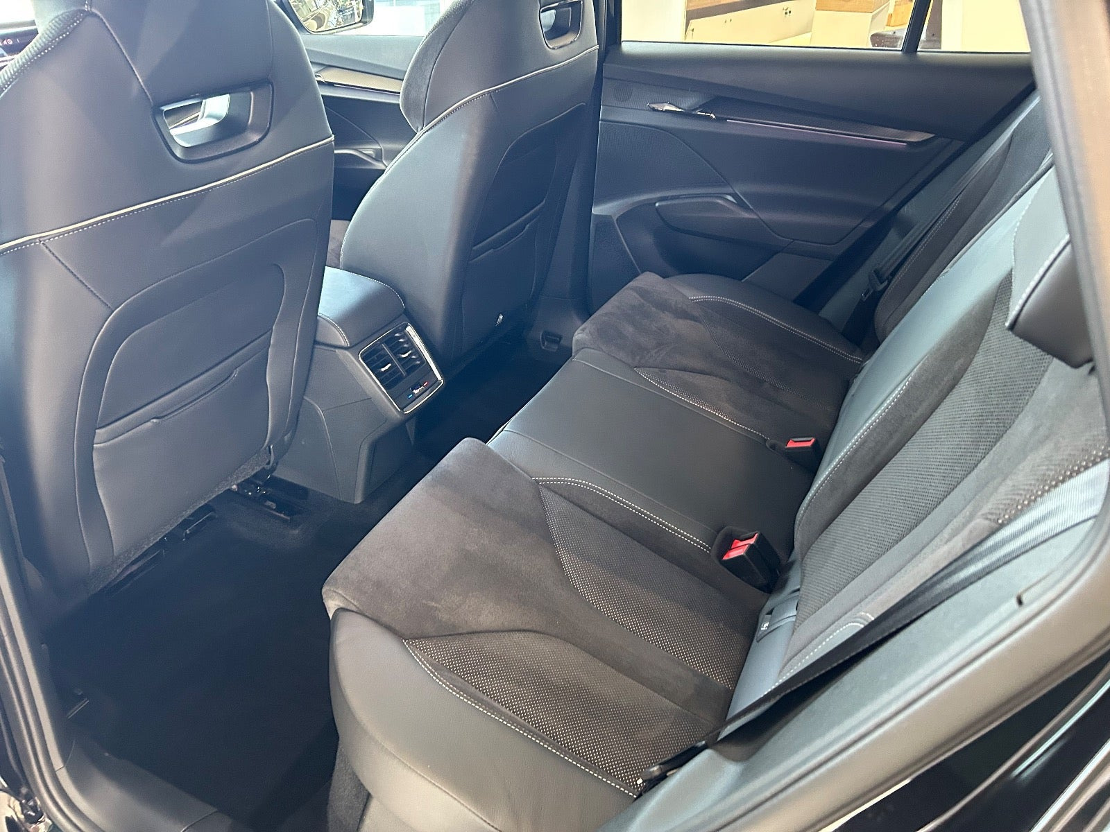 Sort Skoda Enyaq fra 2021