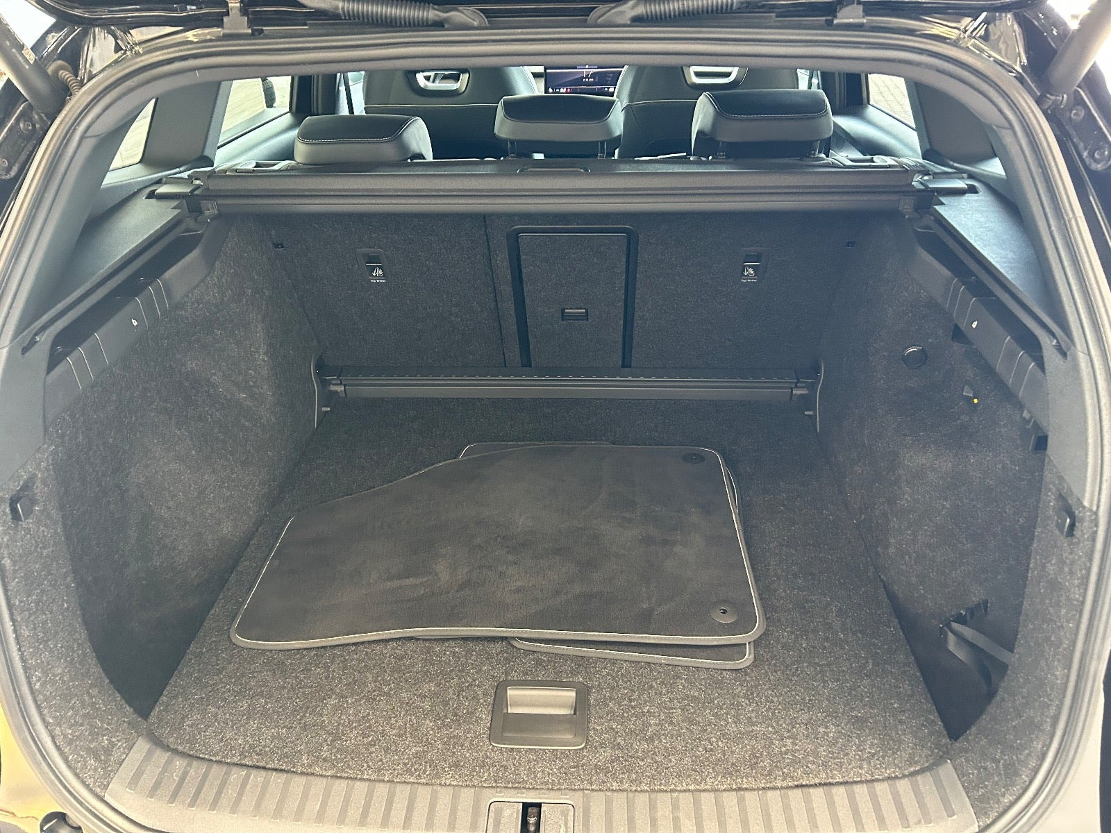 Sort Skoda Enyaq fra 2021