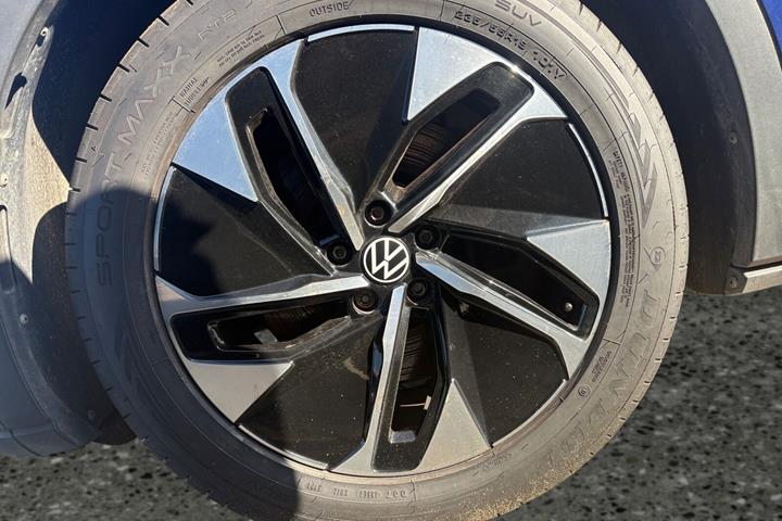 Blå VW ID.4 fra 2021