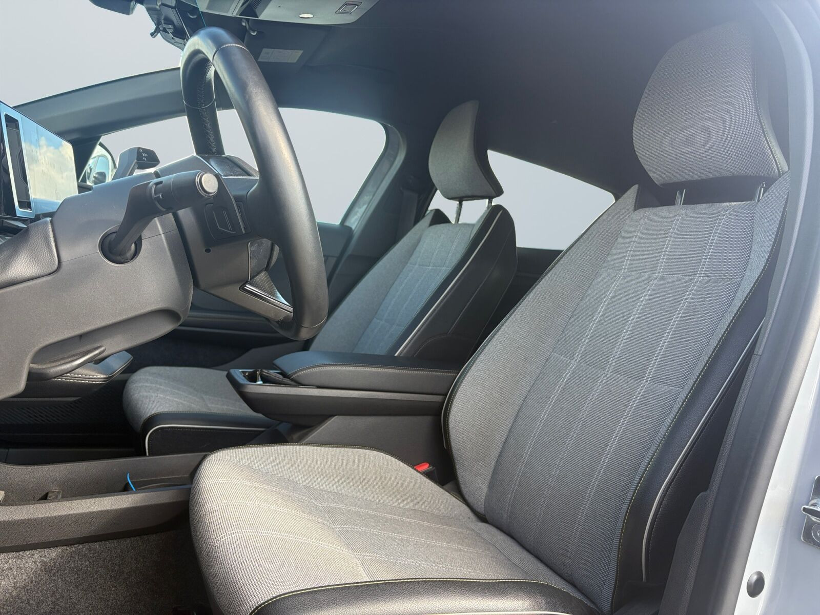 Grå Renault Megane E-Tech fra 2022