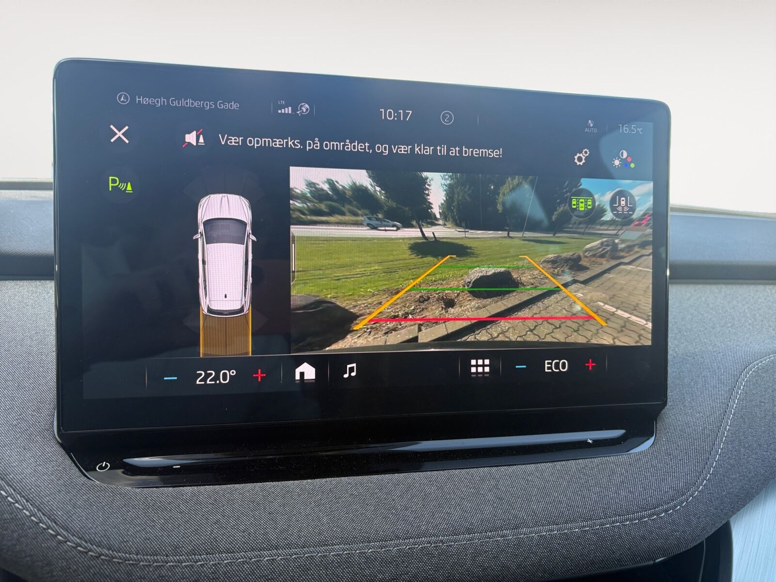 Sort Skoda Enyaq fra 2024