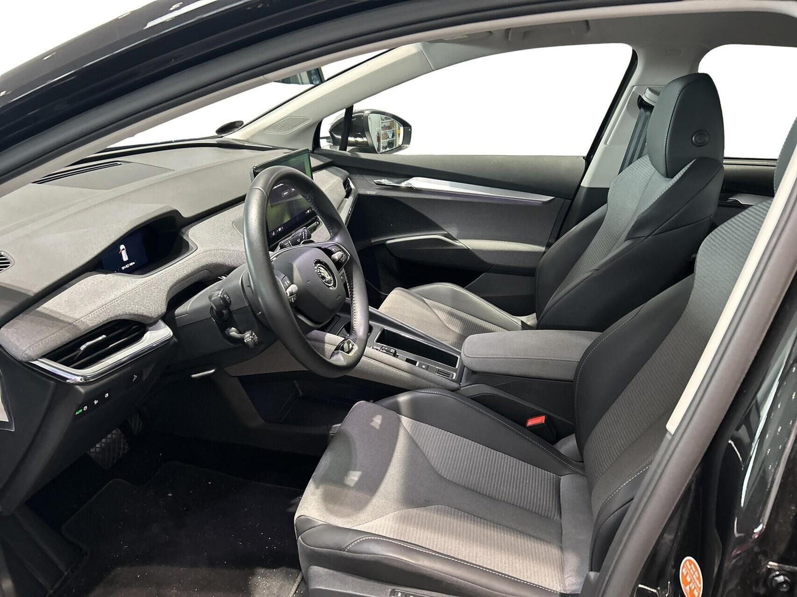 Sort Skoda Enyaq fra 2025
