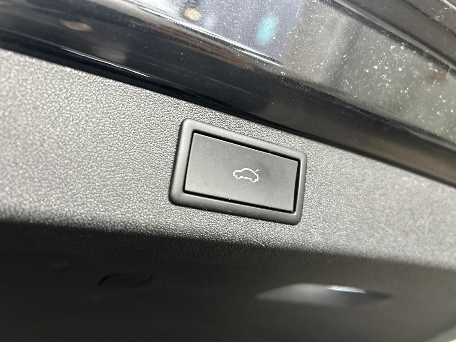 Sort Skoda Enyaq fra 2025