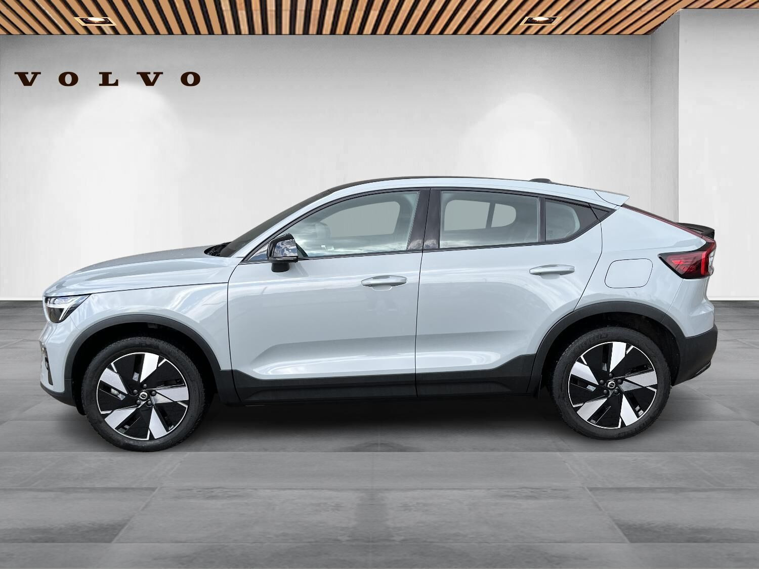Grå Volvo C40 fra 2024