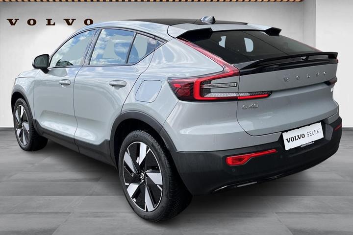 Grå Volvo C40 fra 2024