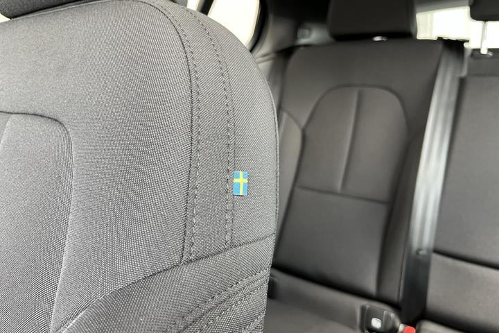 Grå Volvo C40 fra 2024