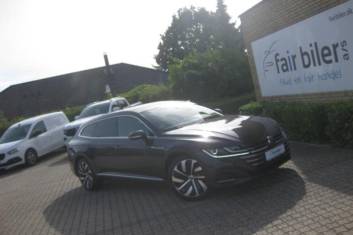 Grå VW Arteon fra 2022