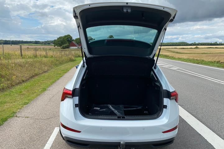 Hvid Skoda Scala fra 2023