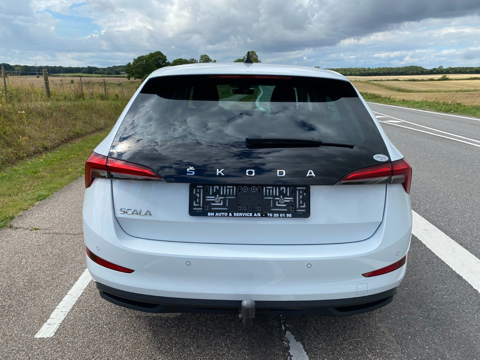 Hvid Skoda Scala fra 2023