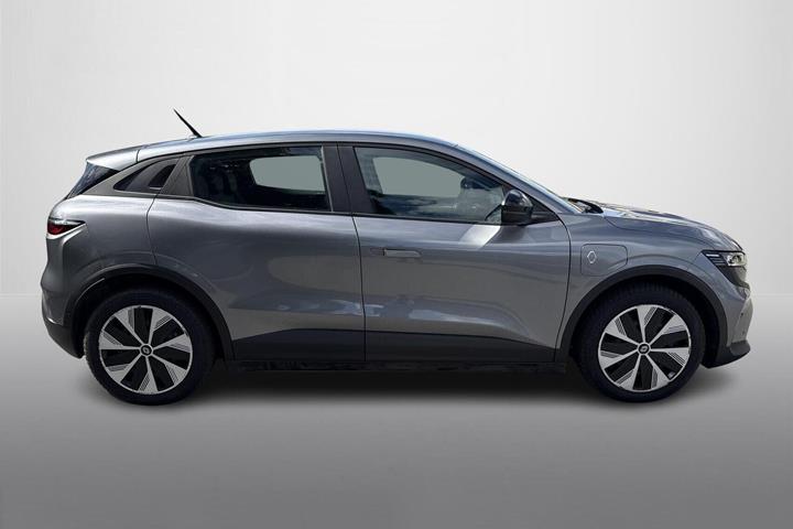 Grå Renault Megane E-Tech fra 2023