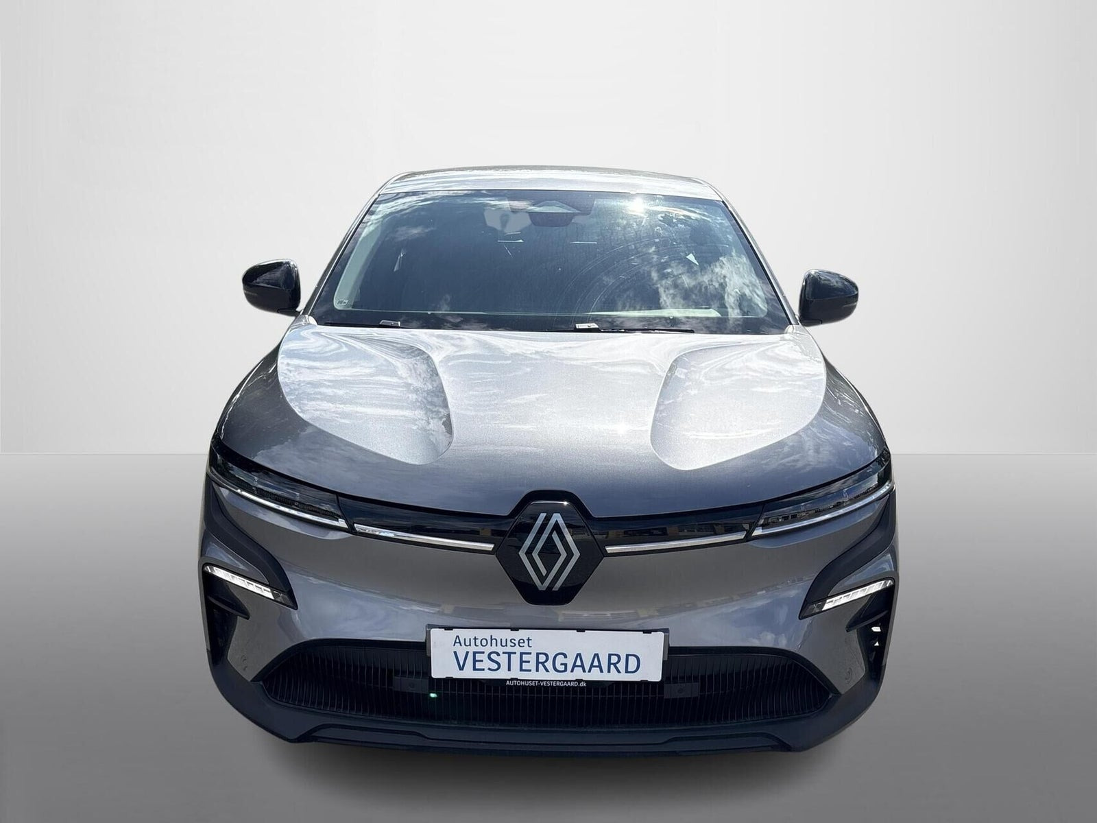 Grå Renault Megane E-Tech fra 2023