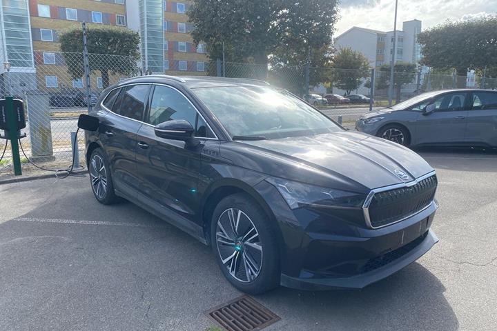 Sort Skoda Enyaq fra 2024