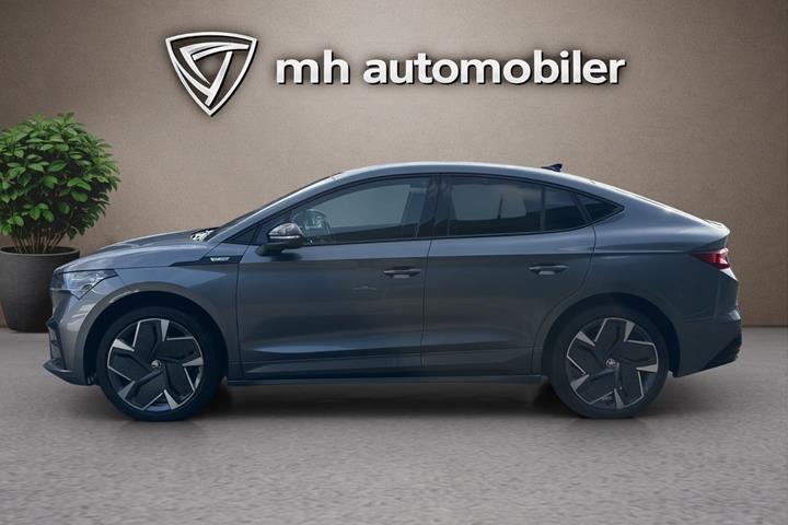 Grå Skoda Enyaq fra 2023