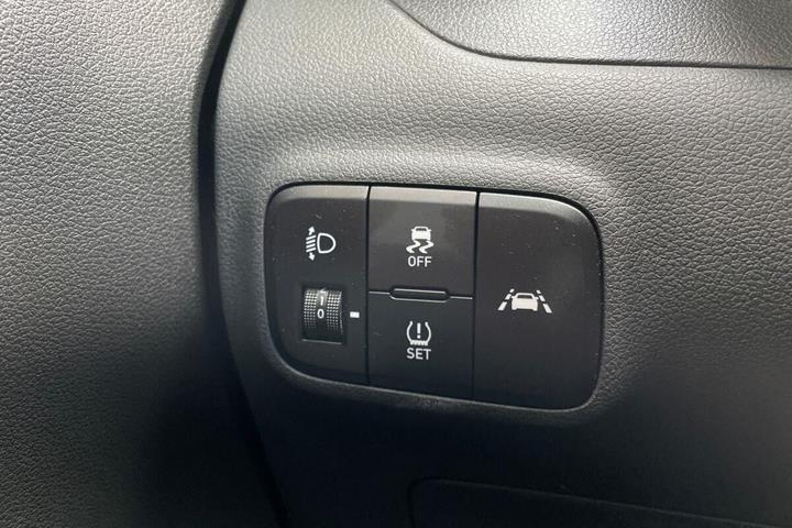 Sort Hyundai i10 fra 2022