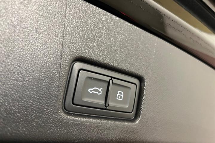 Sort Audi Q4 e-tron fra 2024