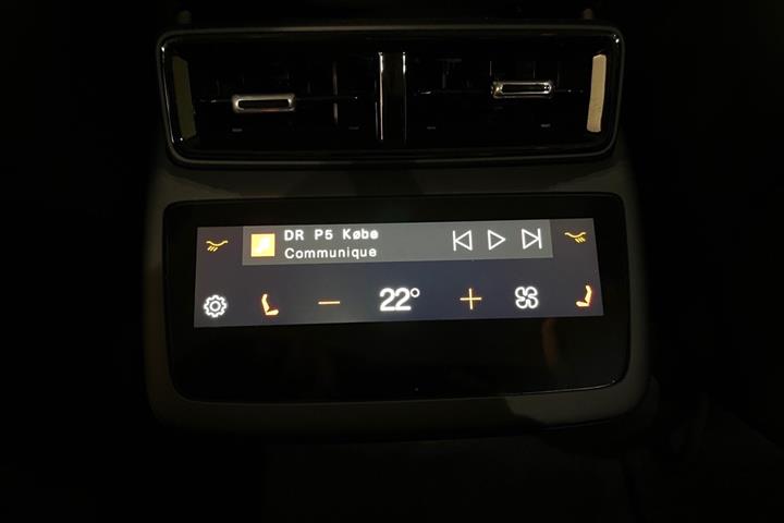 Sort Polestar 4 fra 2026