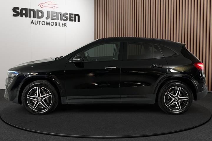 Sort Mercedes EQA250+ fra 2025