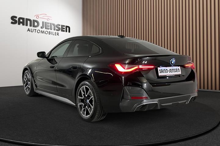 Sort BMW i4 fra 2024