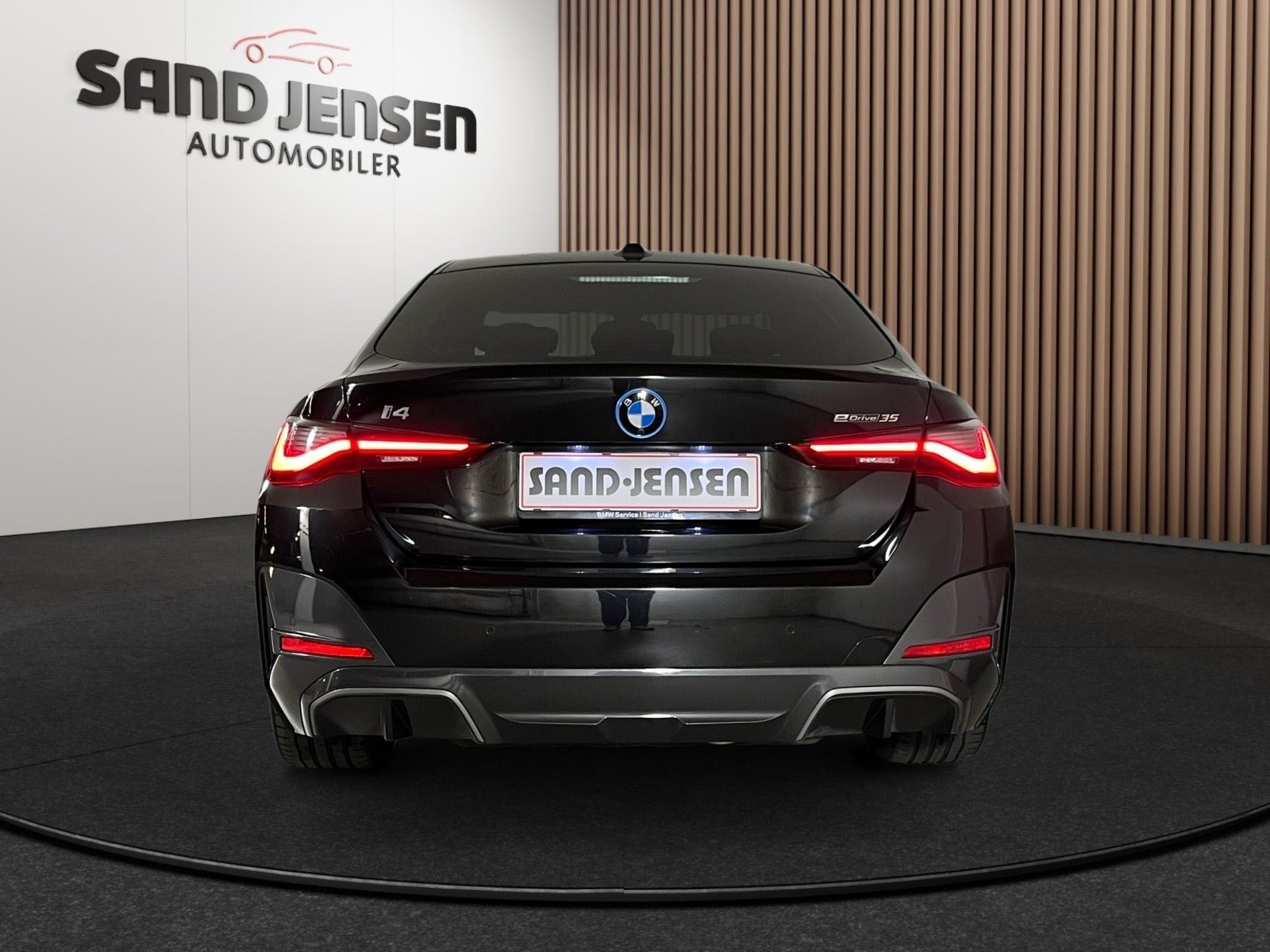 Sort BMW i4 fra 2024