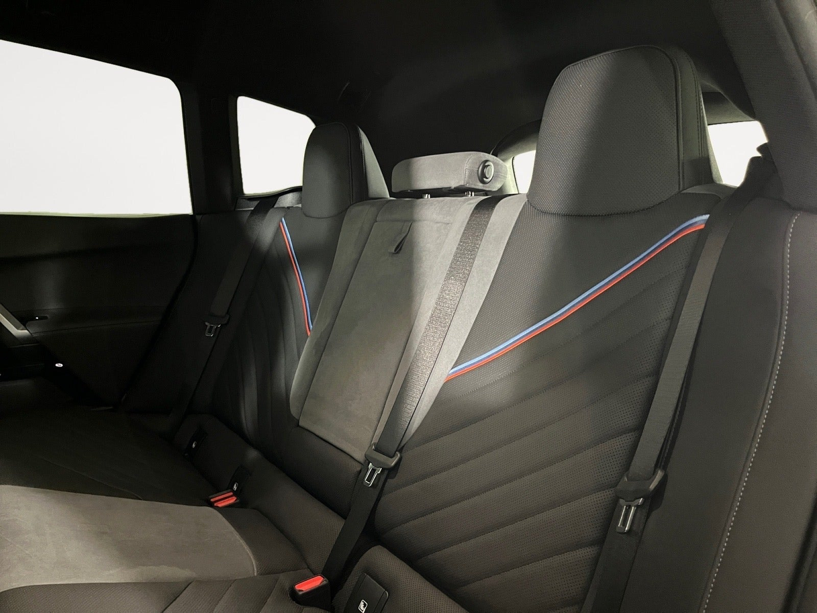 Sort BMW iX fra 2026
