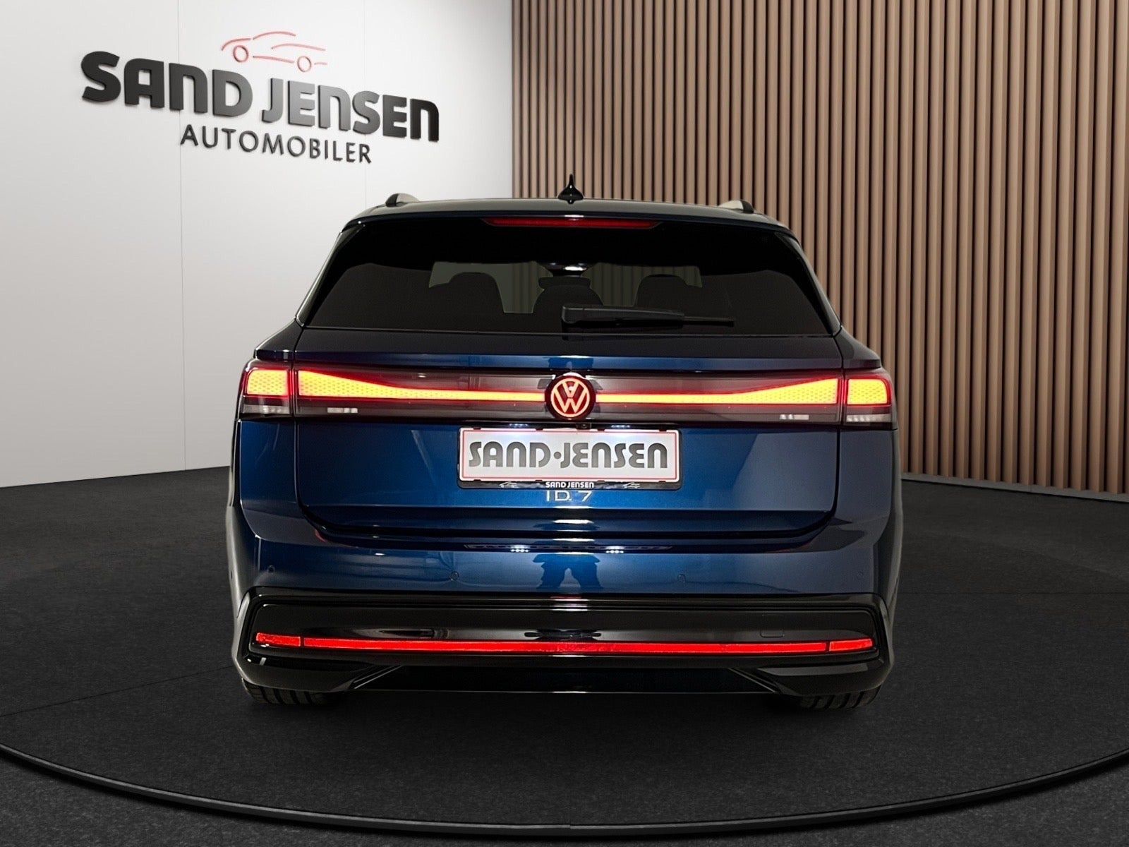 Blå VW ID.7 fra 2025
