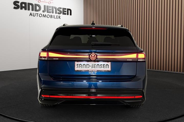 Blå VW ID.7 fra 2025