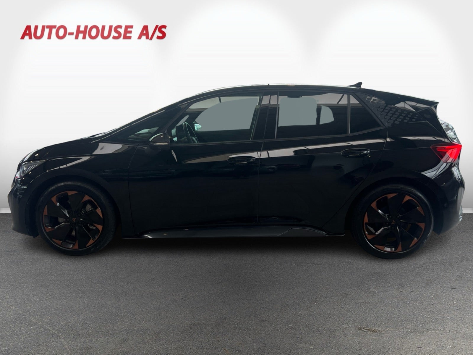 Sort Cupra Born fra 2025