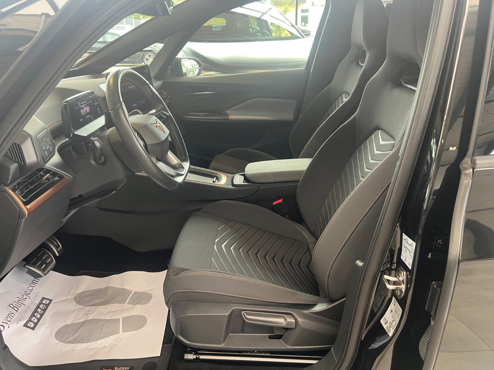 Sort Cupra Born fra 2025