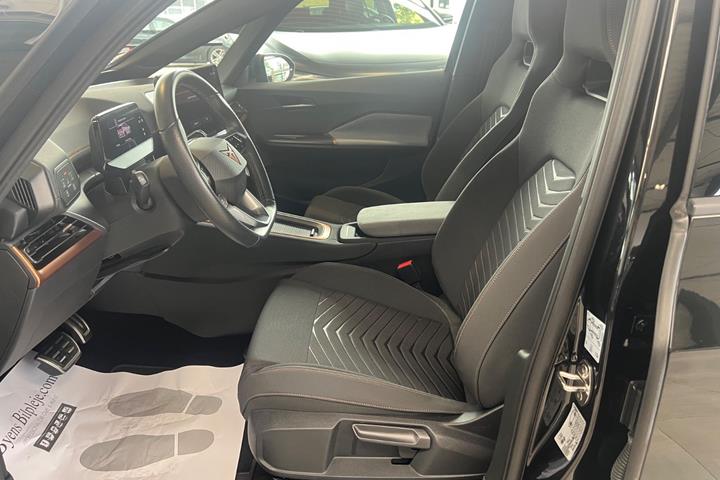 Sort Cupra Born fra 2025