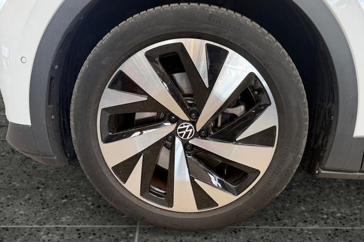 Hvid VW ID.4 fra 2023