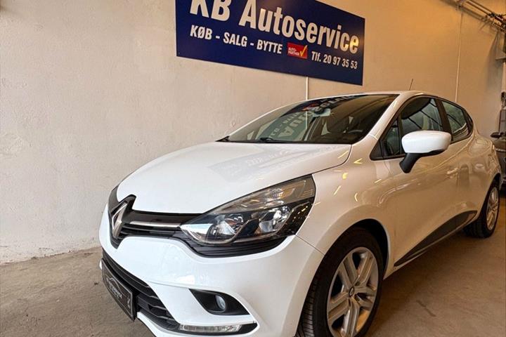 Hvid Renault Clio IV fra 2017