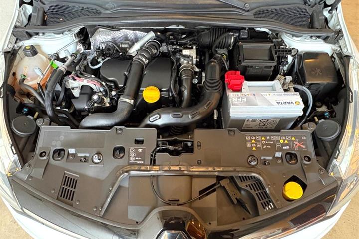 Hvid Renault Clio IV fra 2017