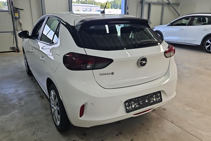 Hvid Opel Corsa-e fra 2023