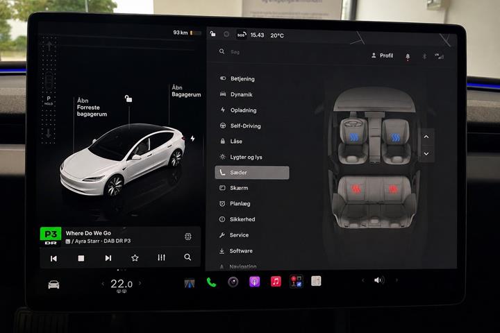 Hvid Tesla Model 3 fra 2025