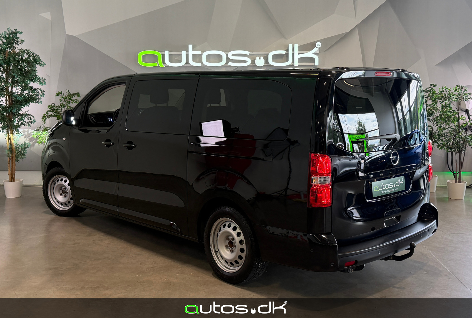 Sort Opel Zafira-e Life fra 2024