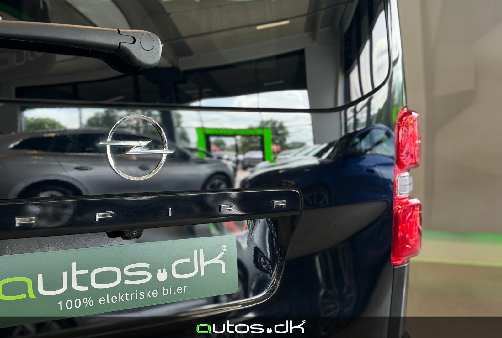 Sort Opel Zafira-e Life fra 2024