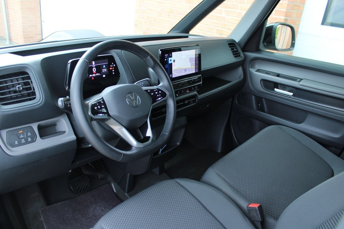 Hvid VW ID.Buzz fra 2023