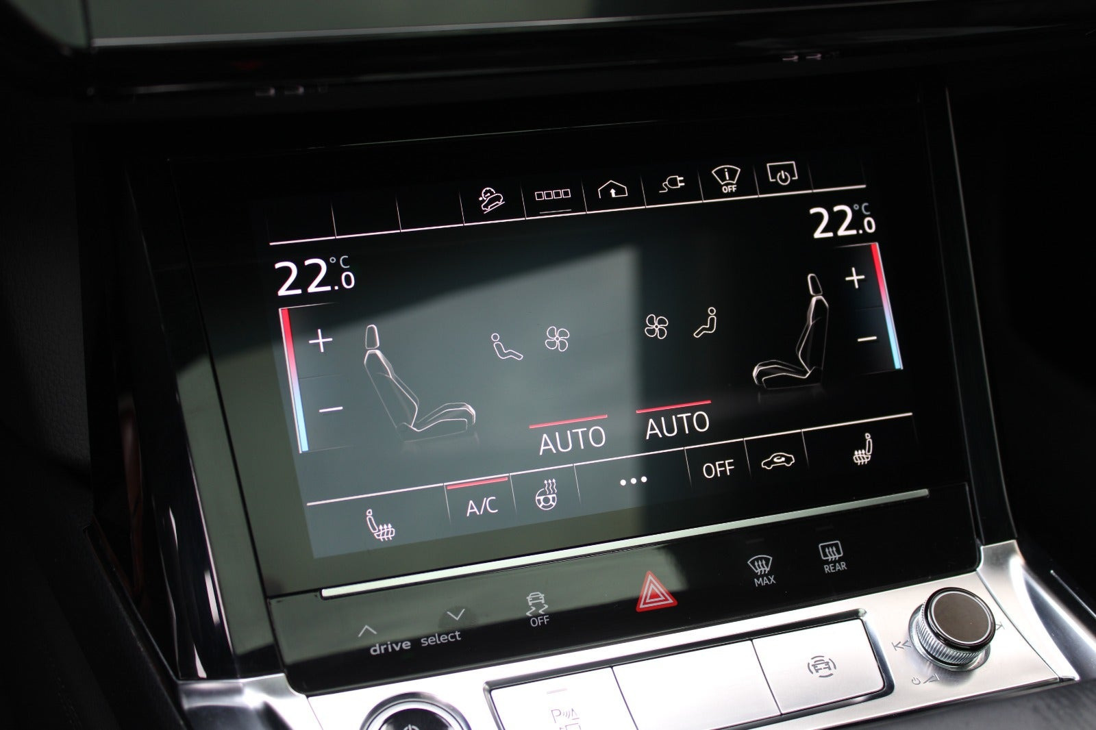 Sort Audi e-tron fra 2023