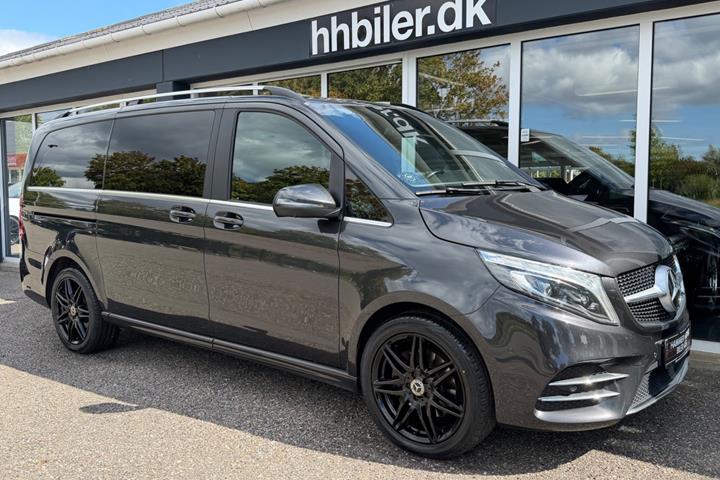 Grå Mercedes V300 d fra 2020