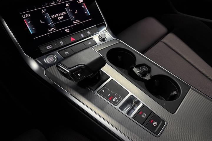 Sort Audi A6 fra 2020