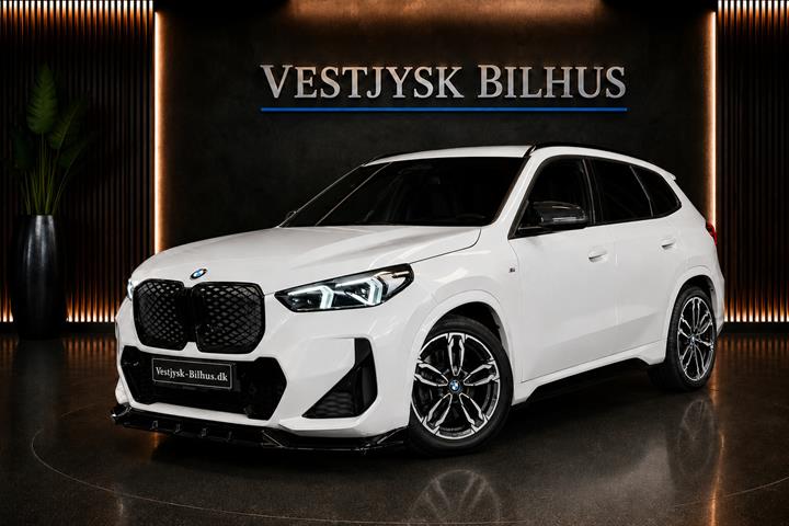 Hvid BMW iX1 fra 2023