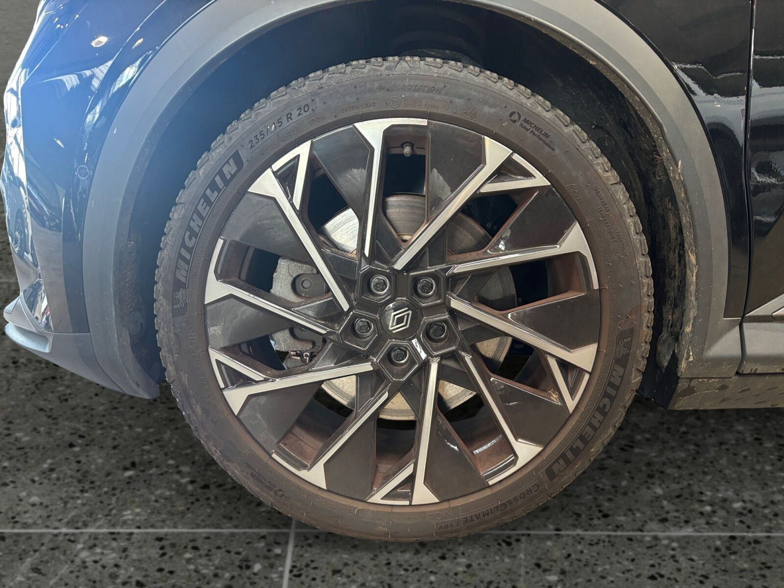 Sort Renault Scenic E-Tech fra 2024