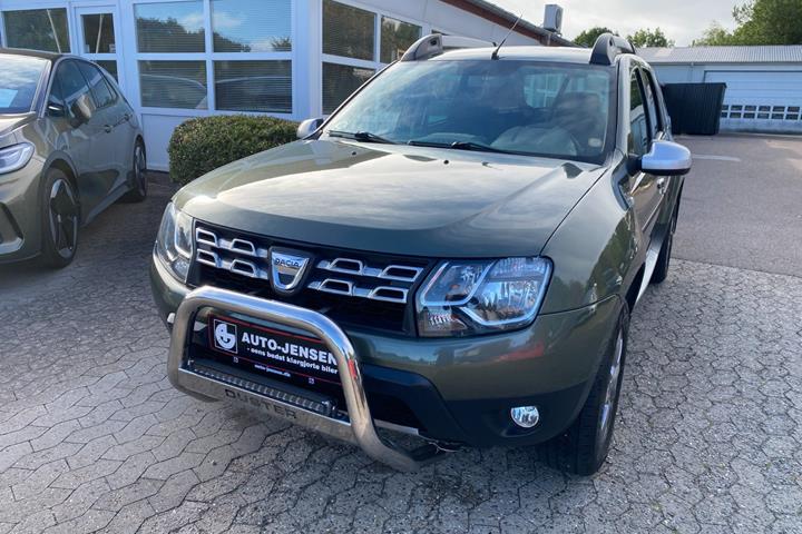 Grøn Dacia Duster fra 2014